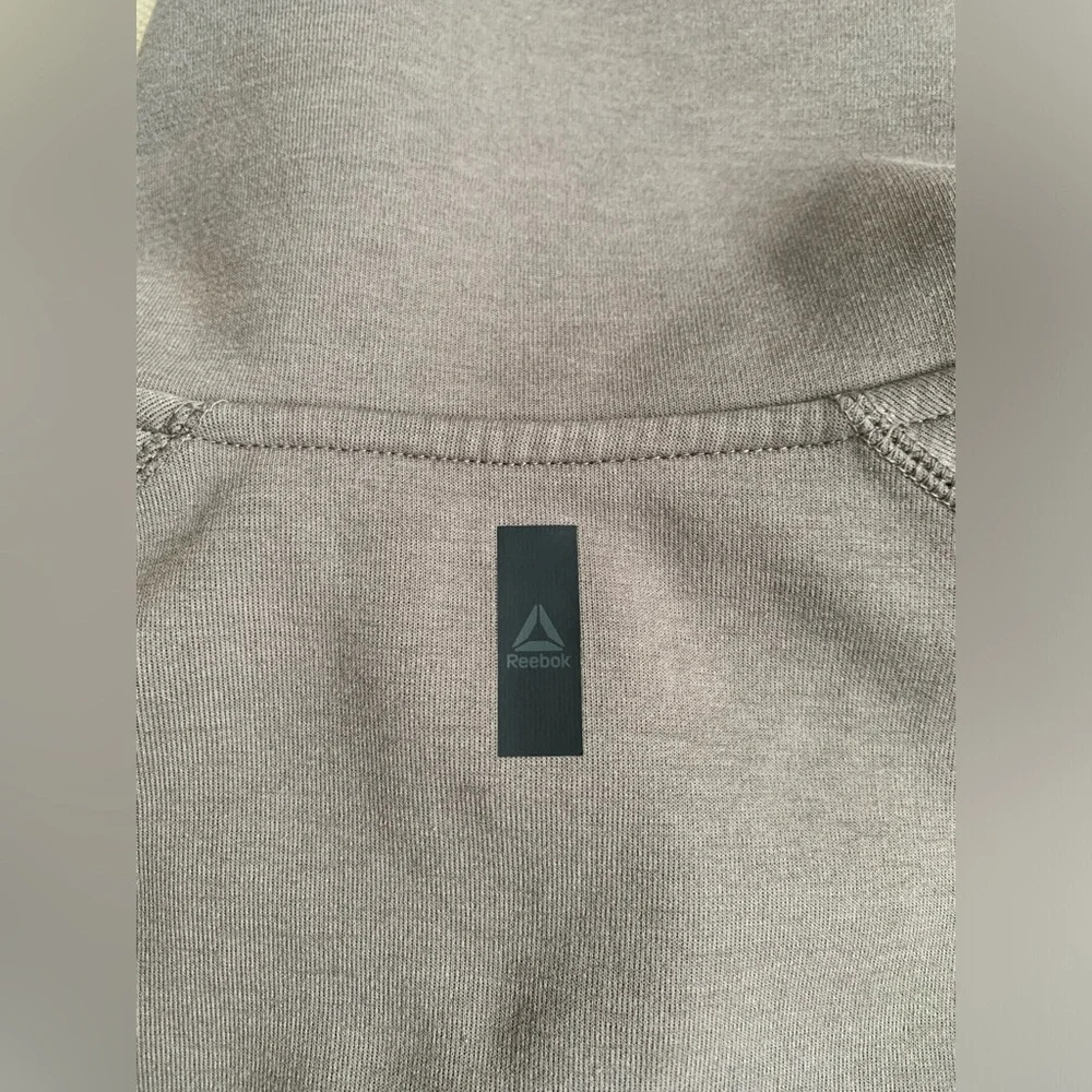 Reebok Zip Cropped Sweater - Picture 3 of 8